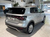 Usado VW T-Cross Advance 110 CV (80 kW) 2022 Gris / plata SUV
