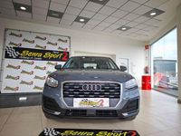 Usado Audi Q2 Advanced Plus 116 CV (85 kW) 2020 Gris / plata SUV