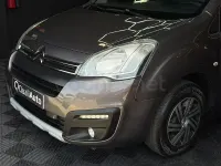 Usado Citroën Berlingo 101 CV (74 kW) 2018 Gris / plata Monovolumen