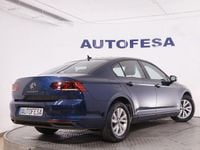 Usado VW Passat 122 CV (89 kW) 2020 Azul Berlina
