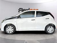Käytetty Toyota Aygo X-play 72 HP (52 kW) 2022 Valkoinen Viistoperä