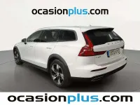 Begagnad Volvo V60 CC 190 HK (139 kW) 2019 Vit Kombi