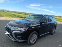 Usado Mitsubishi Outlander P-HEV Motion 224 CV (164 kW) 2019 Negro SUV
