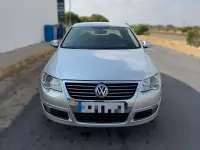 Usado VW Passat Sport 140 CV (102 kW) 2008 Gris Berlina