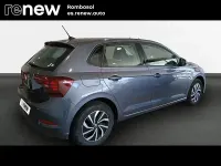 Usado VW Polo Life 95 CV (69 kW) 2023 Gris Utilitario