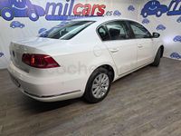 Usado VW Passat Edition 140 CV (102 kW) 2011 Blanco Berlina