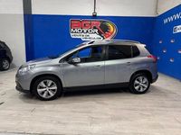 Usado Peugeot 2008 Active 100 CV (73 kW) 2016 Gris / plata SUV
