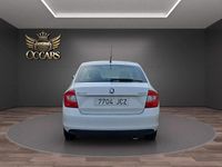 Usado Skoda Rapid Ambition 105 CV (77 kW) 2015 Blanco Utilitario