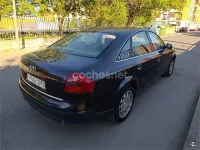 Usado Audi A6 130 CV (95 kW) 2001 Negro Berlina