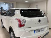 Usado Ssangyong (KGM) Tivoli Limited 115 CV (84 kW) 2017 Blanco SUV
