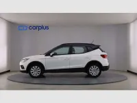 Usado Seat Arona Style 110 CV (80 kW) 2021 Gris SUV