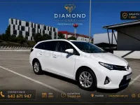 Usado Toyota Auris Active 90 CV (66 kW) 2015 Blanco Familiar
