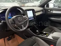 Nuevo Volvo XC40 Plus 197 CV (144 kW) 2025 Negro SUV