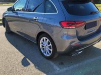 Usado Mercedes B200 156 CV (114 kW) 2019 Gray Utilitario