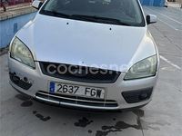 Usado Ford Focus Trend 115 CV (84 kW) 2006 Gris / plata Berlina