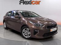 Usado Kia Ceed 140 CV (102 kW) 2020 Marrón Utilitario