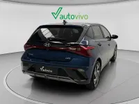 Usado Hyundai i20 100 CV (73 kW) 2025 Azul Utilitario
