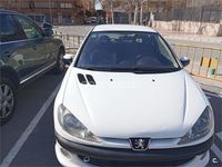 Usado Peugeot 206 90 CV (66 kW) 2003 Blanco Berlina