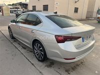 Usado Skoda Octavia Selection 150 CV (110 kW) 2025 Gris / plata Berlina