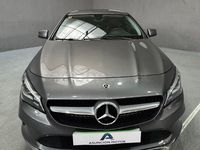 Usado Mercedes CLA200 136 CV (100 kW) 2018 Gris / plata Berlina