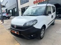 Usado Fiat Doblò 95 CV (69 kW) 2019 Blanco Monovolumen