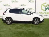 Usado Peugeot 2008 Allure 110 CV (80 kW) 2016 Blanco SUV