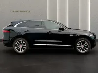 Usado Jaguar F-Pace R-Dynamic 207 CV (152 kW) 2022 Negro metalizado SUV