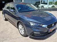 Usado Seat Leon Style 115 CV (84 kW) 2022 Gris / plata Berlina