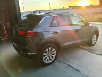 Usado VW T-Roc Advance 115 CV (84 kW) 2020 Gris / plata SUV