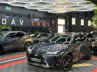 Usado Lexus UX Business Edition 184 CV (135 kW) 2023 Gris / plata SUV