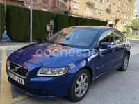 Usado Volvo S40 Kinetic 136 CV (100 kW) 2007 Azul Berlina