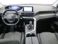 Usado Peugeot 3008 Allure 131 CV (96 kW) 2019 Sin especificar SUV