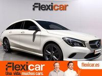 Usado Mercedes CLA220 Shooting Brake 177 CV (130 kW) 2017 Blanco Familiar
