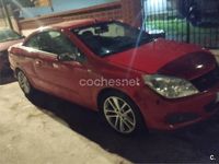 Usado Opel Astra Cabriolet Enjoy 140 CV (102 kW) 2008 Rojo Descapotable