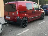 Usado Fiat Qubo Dynamic 80 CV (58 kW) 2014 Granate Monovolumen