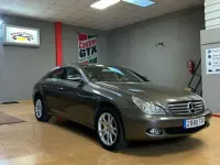 Usado Mercedes CLS320 224 CV (164 kW) 2007 Gris Coupe