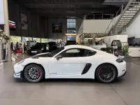 Usado Porsche Cayman GT4 420 CV (308 kW) 2025 Blanco Coupe