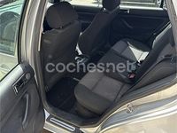 Usado VW Golf IV 100 CV (73 kW) 2002 Gris / plata Berlina