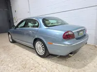 Usado Jaguar S-Type Executive 207 CV (152 kW) 2006 Azul Berlina