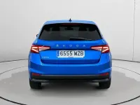 Usado Skoda Fabia Selection 95 CV (69 kW) 2025 Azul Utilitario