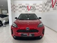 Usado Toyota Yaris Hybrid Plus 116 CV (85 kW) 2022 Rojo Berlina