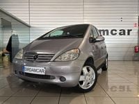Usado Mercedes A140 Classic 82 CV (60 kW) 2000 Gris / plata Monovolumen