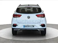 Usado MG ZS Luxury 111 CV (81 kW) 2022 Blanco SUV