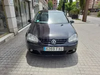 Usado VW Golf V Highline 102 CV (75 kW) 2007 Negro Berlina