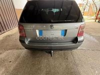 Usado VW Passat Highline 130 CV (95 kW) 2004 Beige Familiar