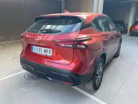 Usado Nissan Qashqai Acenta 141 CV (103 kW) 2023 Rojo SUV