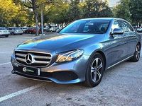 Usado Mercedes E200 184 CV (135 kW) 2019 Gris Berlina