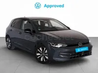 Usado VW Golf VIII Life 116 CV (85 kW) 2024 Gris / plata Berlina