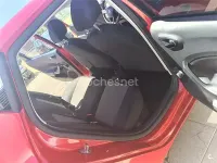 Usado Seat Ibiza Reference 90 CV (66 kW) 2016 Rojo Berlina