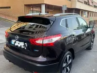 Usado Nissan Qashqai N-Connecta 110 CV (80 kW) 2016 Violeta / lila SUV